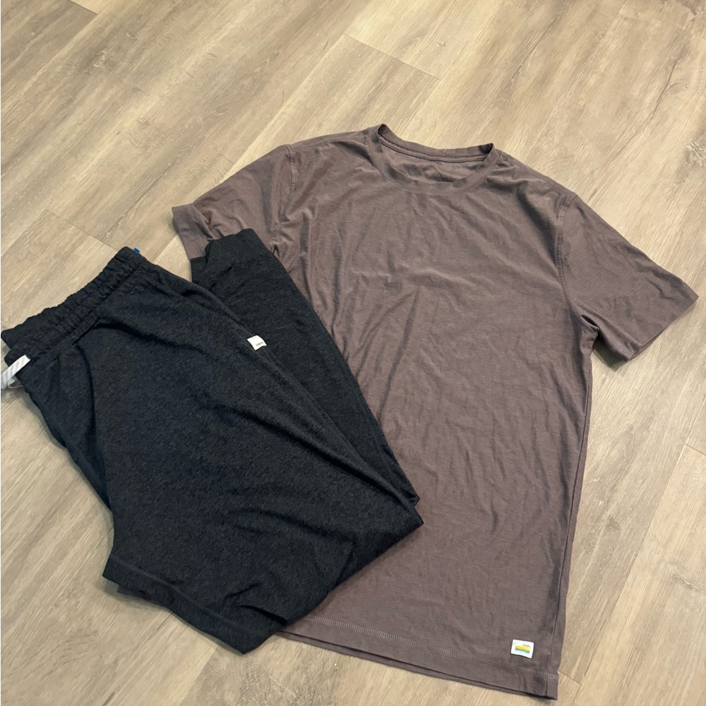 Vuori Women’s Jogger and Tee Bundle